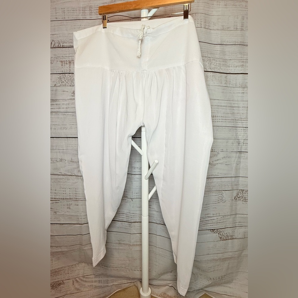 Salwar Style Pants with a Drawstring in White
